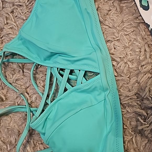 Cupshe leopard mint green bikini - Picture 4 of 5